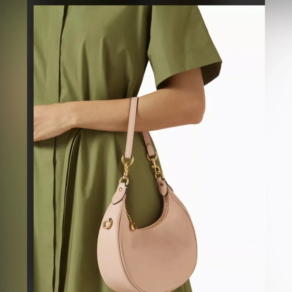 Coach Jonie Bag 22, Cream NWT SOLD OUT!!!! - Picture 4 of 13